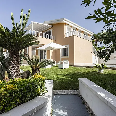 Luxury Urania With Pool - Stella Del Mare Fontanebianche